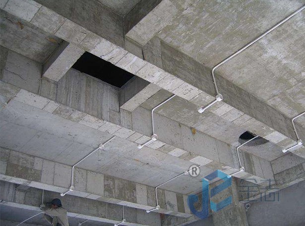 ˮ